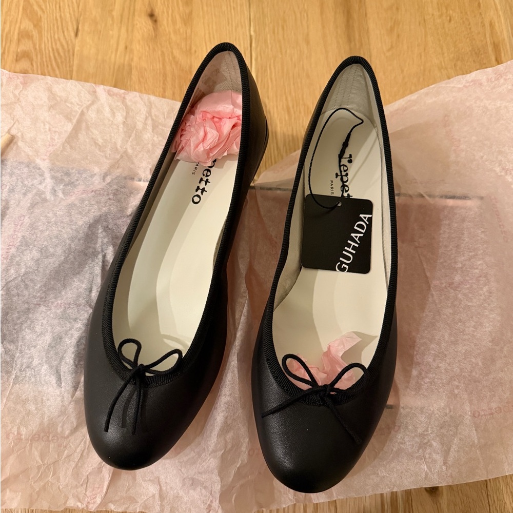 Repetto Black Ballet Flats Brand New